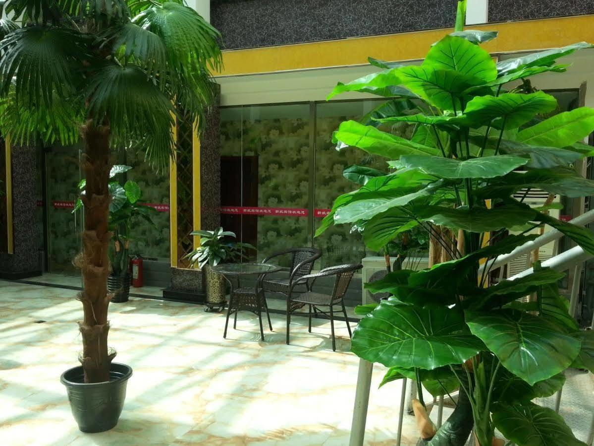 Xinhang Hotel Ουρούμτσι Εξωτερικό φωτογραφία